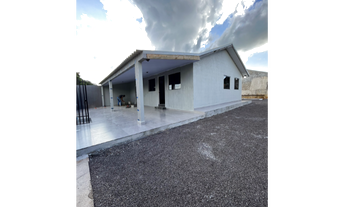 Imagem: Casa de Esquina à Venda - Oportunidade