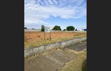 Imagem 2: VENDO LOTES NO CONDOMINIO EMPRESARIAL PANAMERICANO