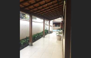 Imagem 2: Casa Extraordinária Centro de Mendes - 04 Quartos