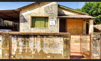 Imagem: Vende-se imóvel no centro de Cruz das Posses