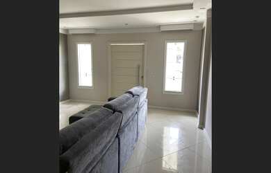 Imagem 5: Linda casa moderna e espaçosa !!