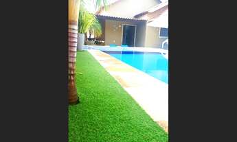 Imagem 2: Casa com ampla piscina em Lucena