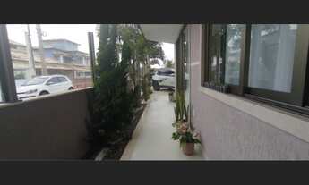 Imagem 4: CASA COM PISCINA EM CONDOMINIO FECHADO PROXIMO A PRAIA E LAGOA