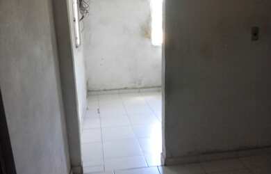 Imagem 2: Casa na Várzea Bem localizada e com garagem