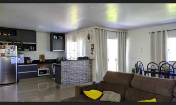 Imagem 4: OPORTUNIDADE - Linda casa com muita natureza