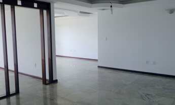 Imagem 3: Apartamento com vista para o mar, armários e piscina