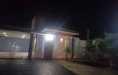 Imagem: Casa de Alto Padrão para Aluguel com Suíte