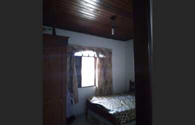 Imagem 4: CASA DO LADO DA FACULDADE DE PERUÍBE DO LADO PRAIA