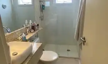 Imagem 7: Apartamento de 69m, pouco usado desde sua construção. Conta Com 2 Quartos sendo um em Suít