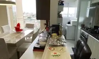 Imagem 2: Apartamento de 69m, pouco usado desde sua construção. Conta Com 2 Quartos sendo um em Suít