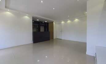 Imagem 6: Ótimo Apartamento de primeiro andar no Refinatto Condomínio Club. Apartamento com varanda