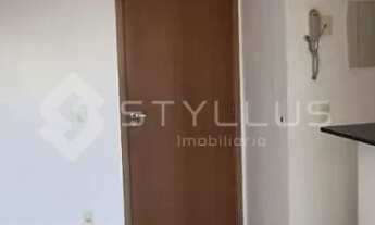 Imagem 2: Em condomínio com total infraestrutura, piscina, 2 churrasqueiras, academia, salão de fest