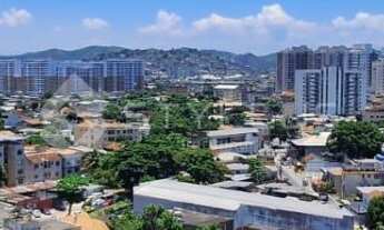 Imagem 4: Em condomínio com total infraestrutura, piscina, 2 churrasqueiras, academia, salão de fest