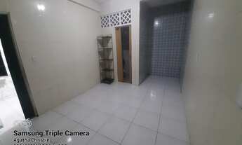 Imagem 3: Aluguel Casa Japiim de 3 quartos Triplex 3 quartos, sendo 2 suítes Banheiro social Sala C