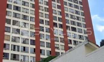 Imagem 3: Em prédio com ampla área de lazer, piscina grande, salão de festas, playground, churrasque