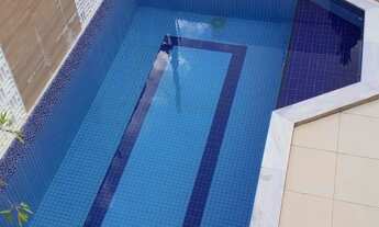 Imagem 3: Casa com pé direito duplo, mezanino, com 183m2 de área construída e terreno com 225m2