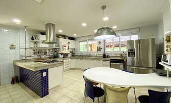 Imagem 2: Oportunidade Imperdível! Casa Espaçosa em Área Nobre Excelente para SPA, clinica médica.