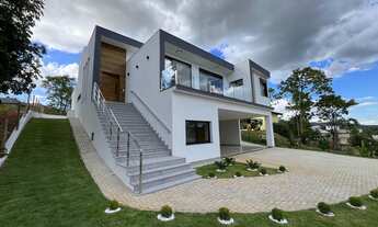 Imagem: Linda e aconchegante casa localizada no