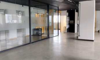 Imagem 1: Andar Corrido constituído por 4 Salas Comerciais, podendo ser dividido de 150 a 300m² (2 o