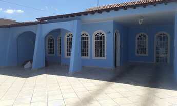 Imagem 3: Casa 3 quartos, sendo 2 suítes, toda na Laje em ótimo estado, com localização privilegiada