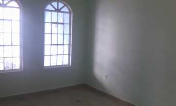 Imagem 4: Casa 3 quartos, sendo 2 suítes, toda na Laje em ótimo estado, com localização privilegiada