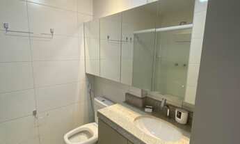 Imagem 3: Mesas recolhíveis Guarda-roupas preparado para descida do cabideiro à altura de cadeirant