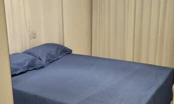 Imagem 6: Mesas recolhíveis Guarda-roupas preparado para descida do cabideiro à altura de cadeirant