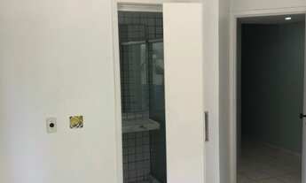 Imagem 3: Apartamento 4 suítes (armários) 1 banheiro social com box 3 vagas na garagem salas p/ 3 a