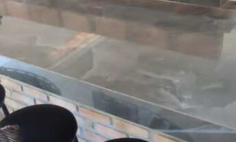 Imagem 4: Localizada em Laguna, no bairro Bananal, próximo a lagoa e ponte Anita Garibaldi, esta cas