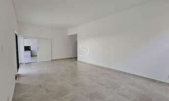 Imagem 5: Com design moderno e materiais atemporais, essa casa é praticamente linear já que a parte