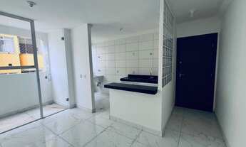 Imagem 6: 02 quartos 01 suíte 02 banheiros 02 vagas Terceiro andar Prédio com elevador Varanda