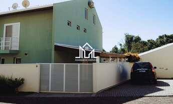 Imagem 2: Sobrado em condomínio com 2 suítes à venda no Pilarzinho, com 220m², com jardim e quintal