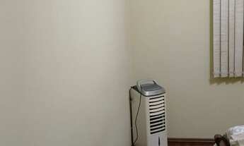 Imagem 6: Casa geminada duplex no Santa Amélia com ótima localização. São : • 3 quartos, • Sala pa