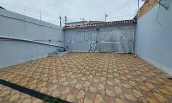 Imagem 5: ALUGO R$ 2.000, Ampla casa de 03 quartos no Bairro Novo Aleixo, próximo ao Chapéu Goiano