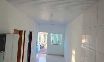 Imagem 3: ALUGO R$ 1.800,00 casa 2 quartos sendo 1 suíte, cond fechado, Resid. Natal, prox ao Atack