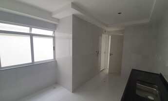 Imagem 7: Casa triplex em condomínio na Taquara rua Mapendi. 1° piso: sala, quarto, lavabo, cozinha