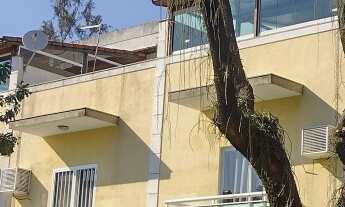 Imagem 3: Casa triplex em condomínio na Taquara rua Mapendi. 1° piso: sala, quarto, lavabo, cozinha