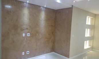 Imagem 4: Excelente apartamento com uma localização privilegiada, contando com três quartos, incluin