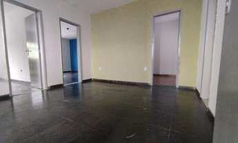 Imagem: Sobrado composto de 03 quartos, sendo 01