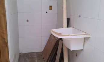 Imagem 7: LINDÍSSIMA CASA RECÉM CONSTRUÍDA COMPOSTA POR SALA E COZINHA AMERICANA AMPLAS, BANHEIRO SO