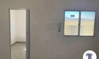 Imagem 5: Apartamento de 1 quarto, sobrado, situado em vila residencial, isento de cota condominial