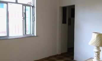 Imagem 2: Apartamento para venda, vazio, com 71 m², composto de sala, 2 quartos, banheiro social, co