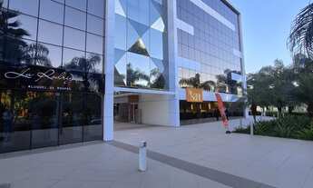 Imagem 6: Localizado na Barra da Tijuca, no Rio de Janeiro, este imóvel comercial está disponível pa