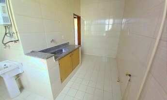 Imagem: Prédio único com portão eletrônico