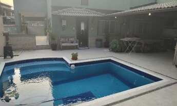 Imagem: Linda casa linear no Condomínio Village