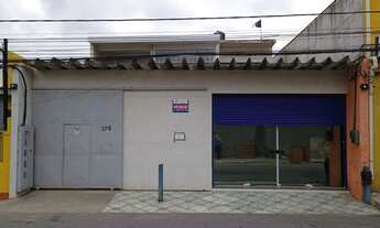 Imagem: 2 1 ) 9 8 7 7 4 1921, Localizada no coração