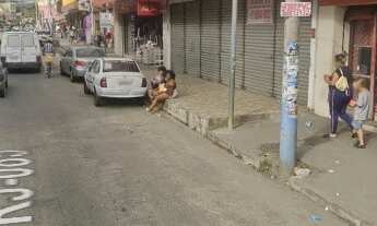 Imagem 2: 2 1 ) 9 8 7 7 4 1921 Magnífico imóvel localizado no coração de Vilar dos Teles, em São