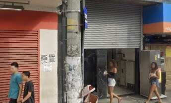 Imagem 3: 2 1 ) 9 8 7 7 4 1921 Magnífico imóvel localizado no coração de Vilar dos Teles, em São