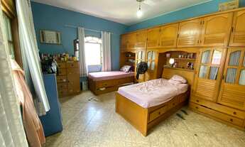 Imagem 6: Vendo excelente Casa Triplex composta por três quartos amplos, sendo uma suíte com varanda