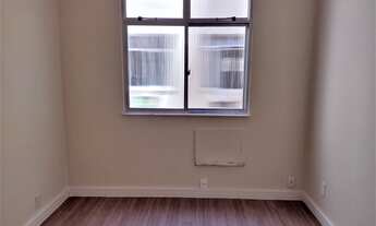 Imagem 6: Quot;Melhor Ponto do Méier! Apartamento vazio, claro e arejado em prédio com elevador, co